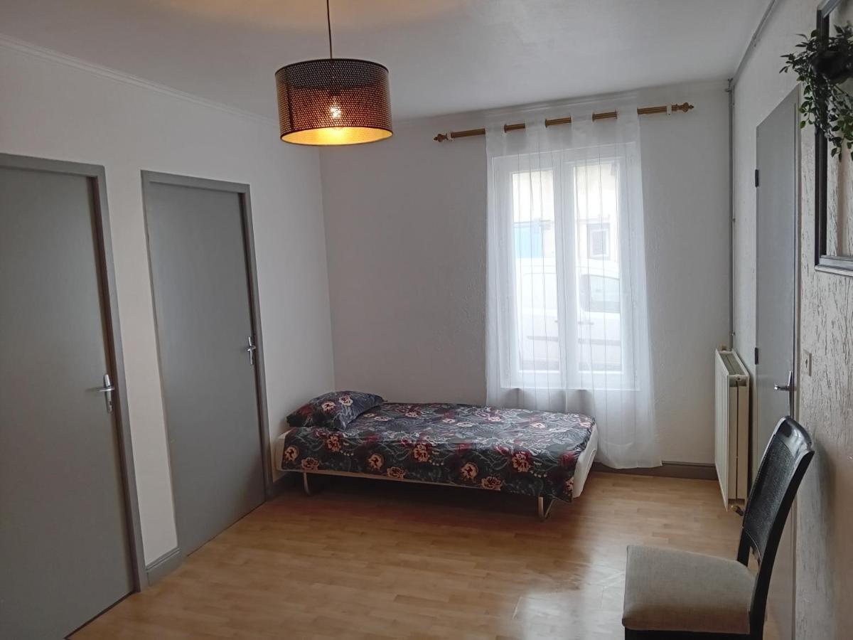 Maison au bord de l'eau et au calme pour les vacances - Housity