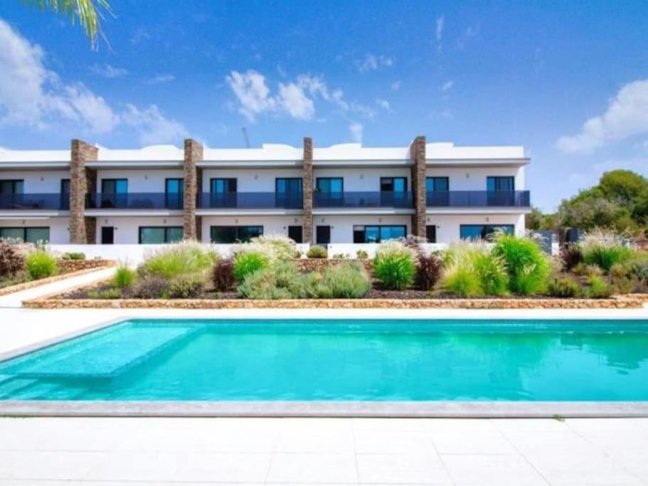 Mamma Mia House - Sea View & Pool and Garden & BBQ - Housity