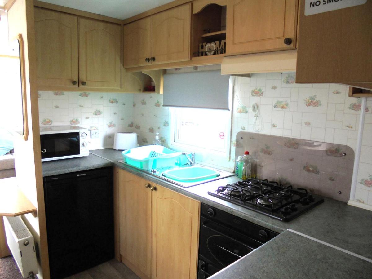 6 Berth Golden Sands Elite - Housity
