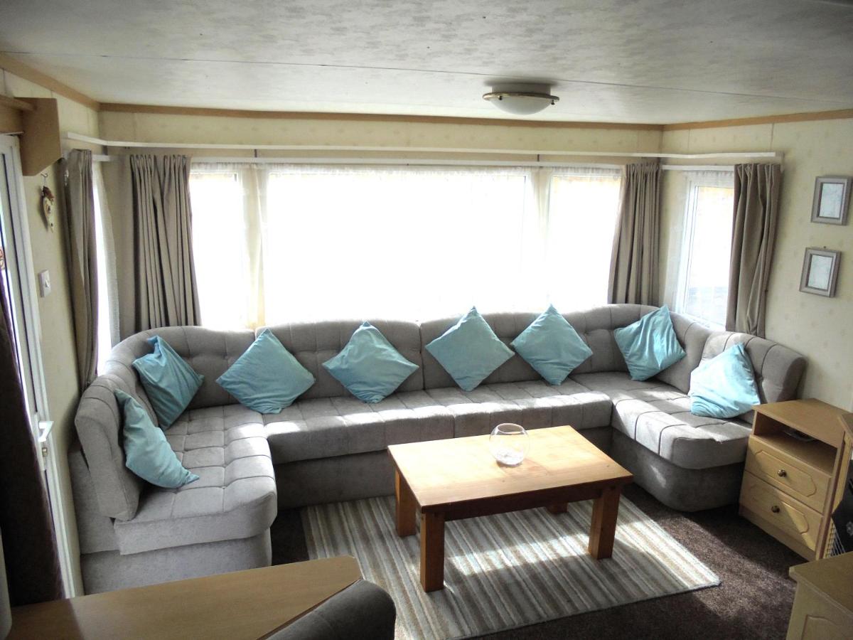 6 Berth Golden Sands Elite - Housity