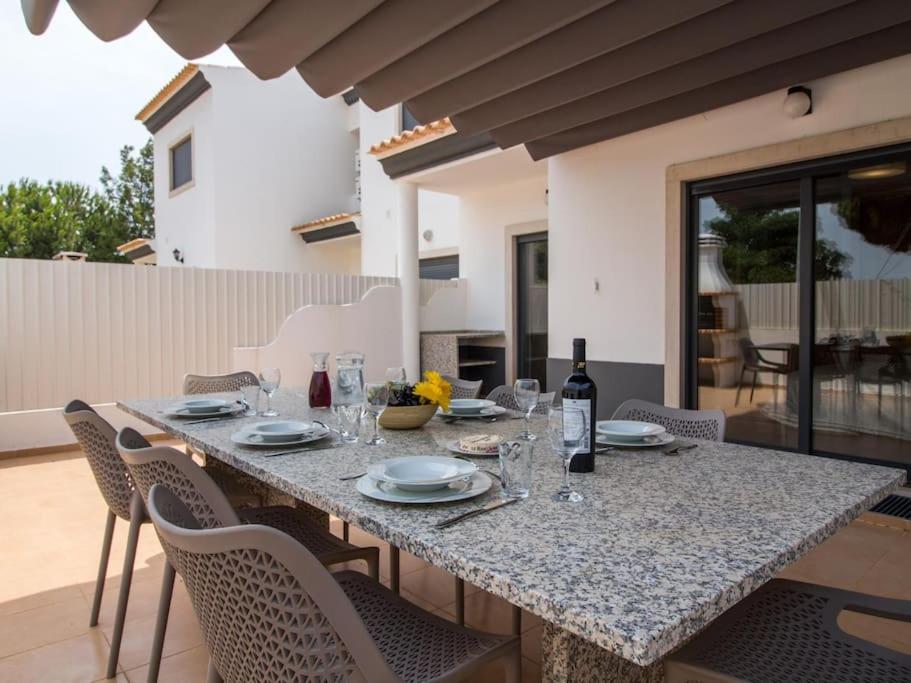 Suitetrails - Magnólia House - Pool View & Privat Garden & Garage