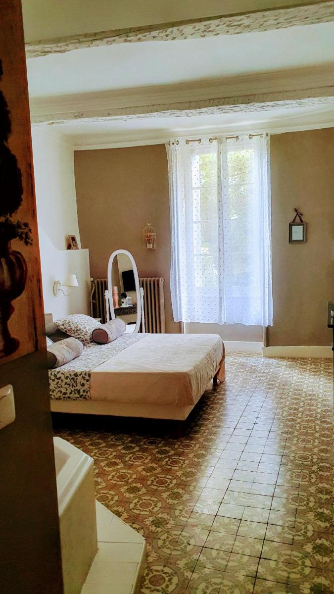 Le 4 Feuilles en.Camargue - Housity