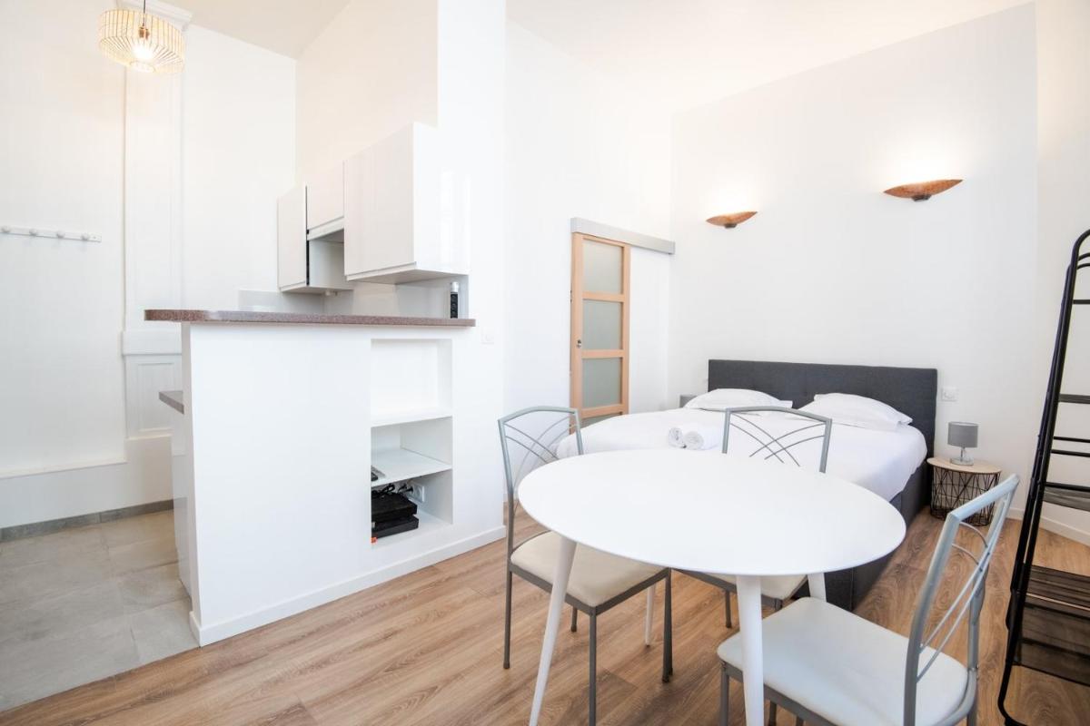 Suitetrails - My white paradise - fully equipped apartment
