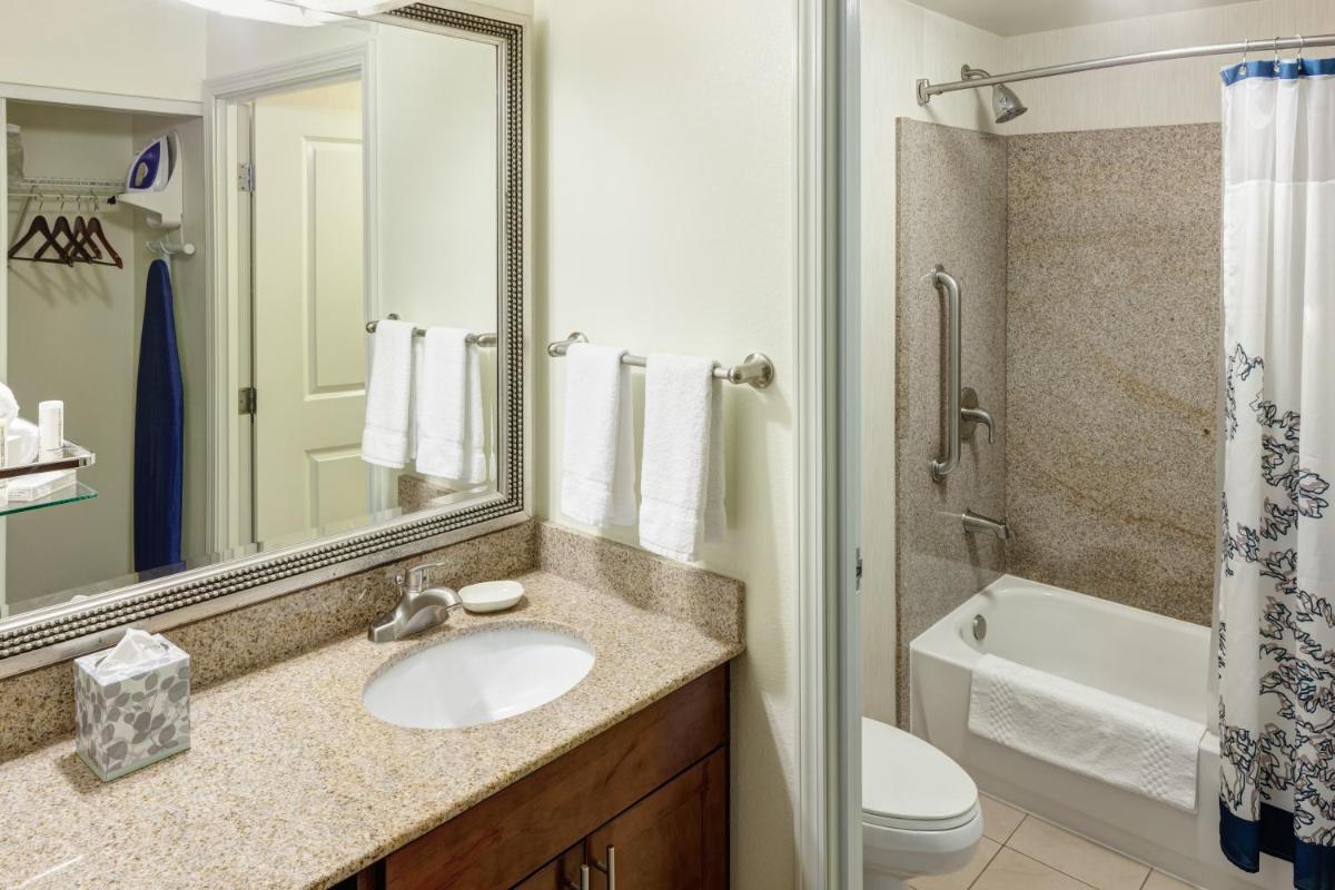 Residence Inn by Marriott Chicago Lake Forest/Mettawa - Housity