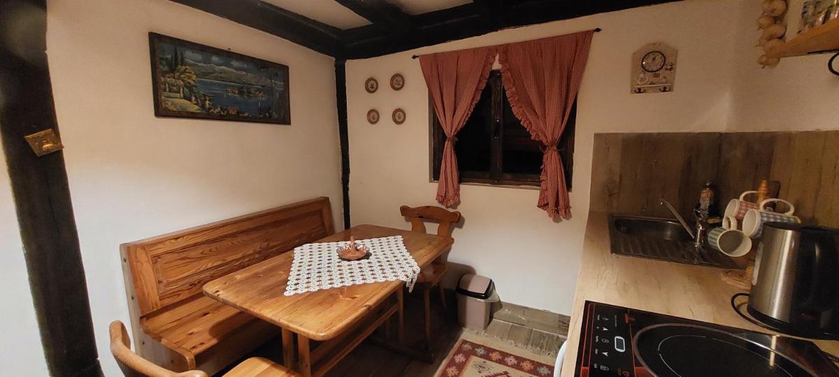 Golemi kamik Pirot Vlasi 4 - Hizvo