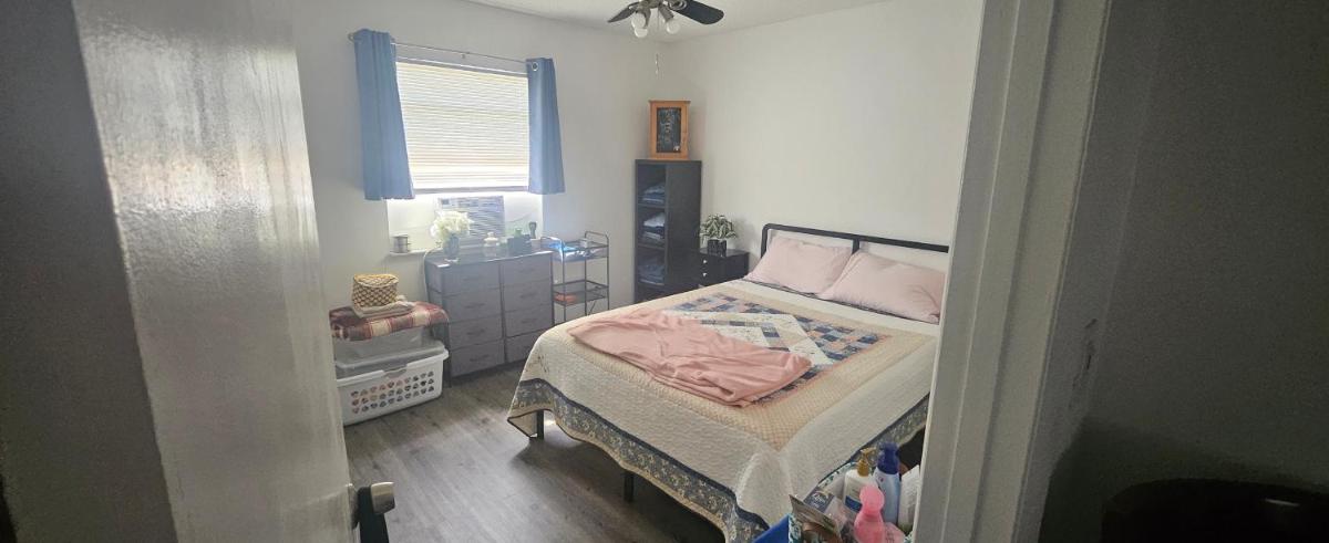 Sebastian Gardens Inn & Suites - Housity
