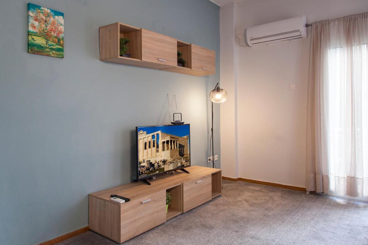 Suite 04 - Smart Cozy Suites - In the heart of Athens - 5 minutes from Metro - Housity