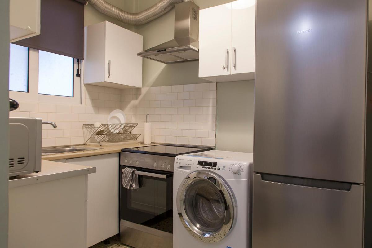 Suite 04 - Smart Cozy Suites - In the heart of Athens - 5 minutes from Metro - Housity