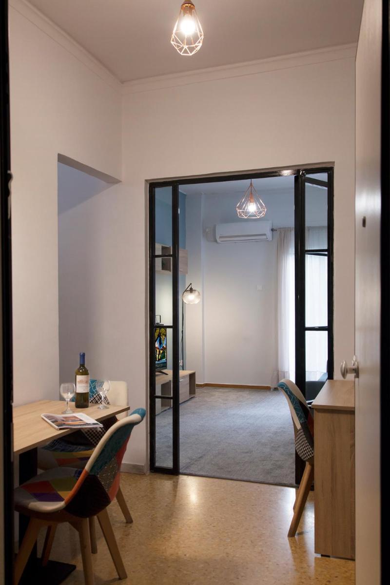 Suite 04 - Smart Cozy Suites - In the heart of Athens - 5 minutes from Metro - Housity