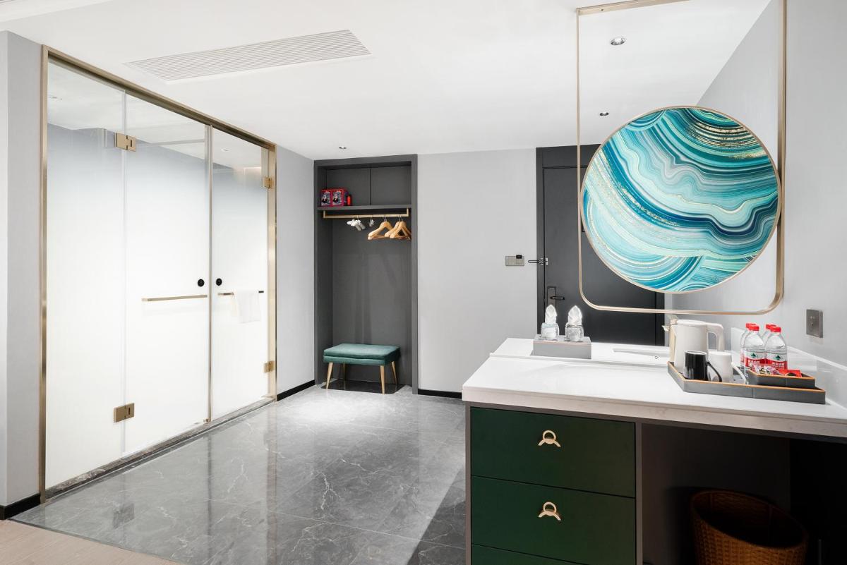 R Royalss Hotel, Chengdu Chunxi Road Taikooli Tianfu - Hizvo