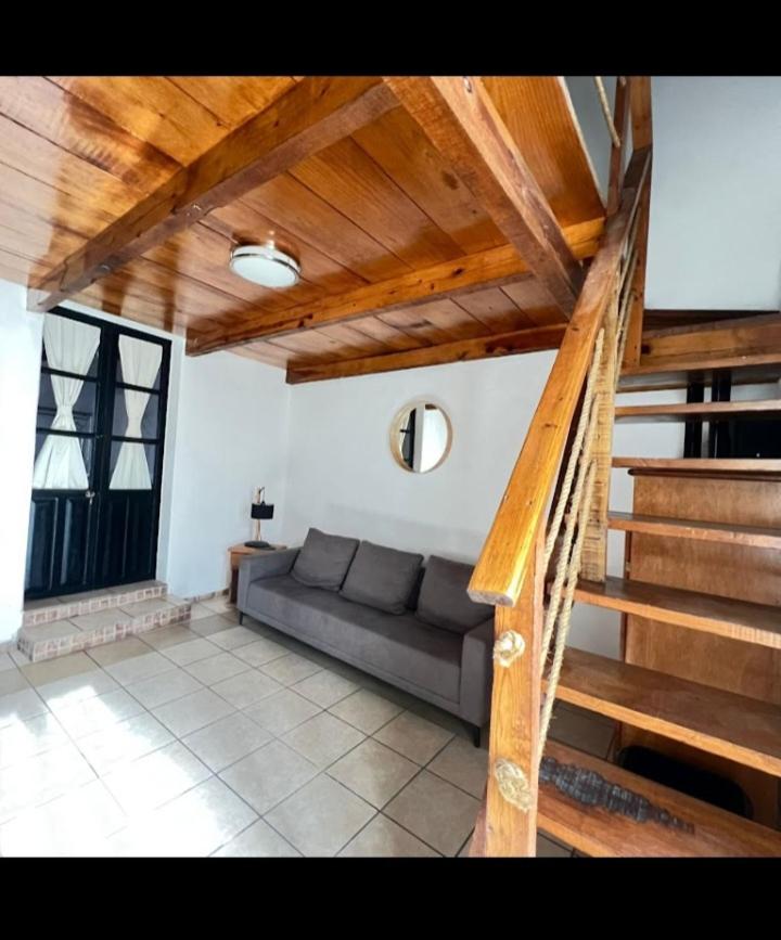 Luna 49 - Housity