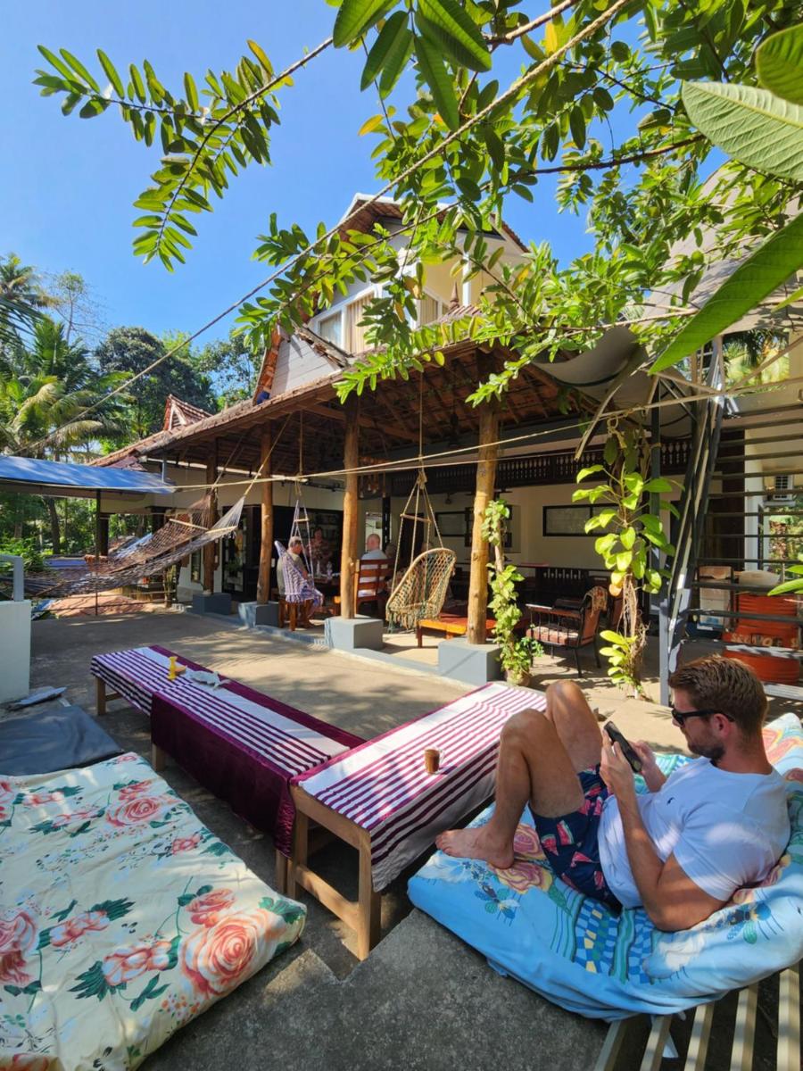 Munroeisland Backwaters Homestay - Housity