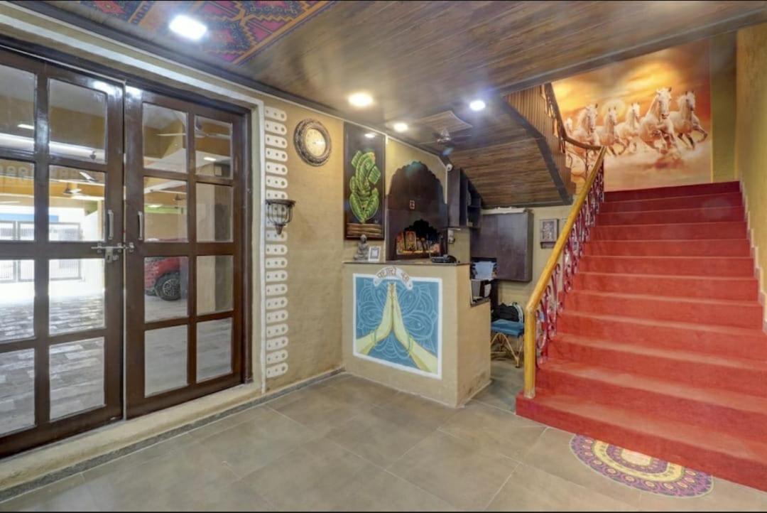 Hi hotel By Madras - Housity