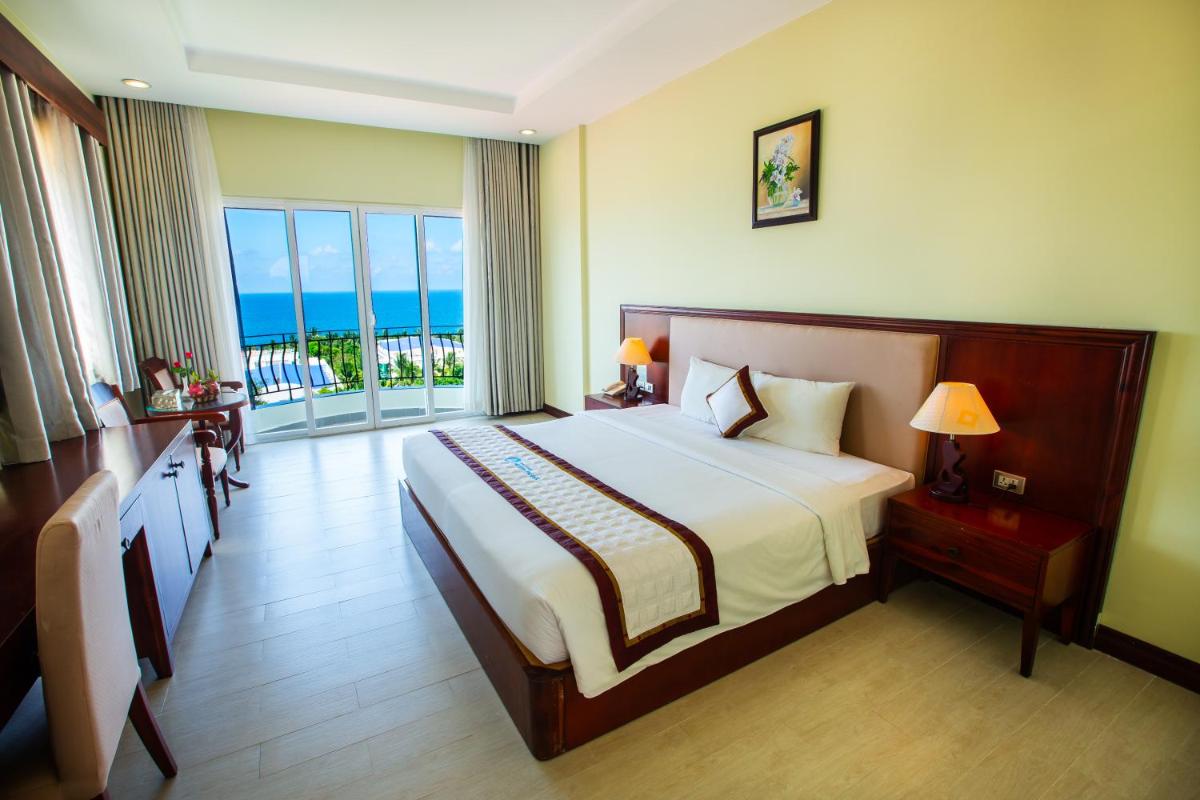 Hoa Binh PQ Resort - by BAY LUXURY - Housity