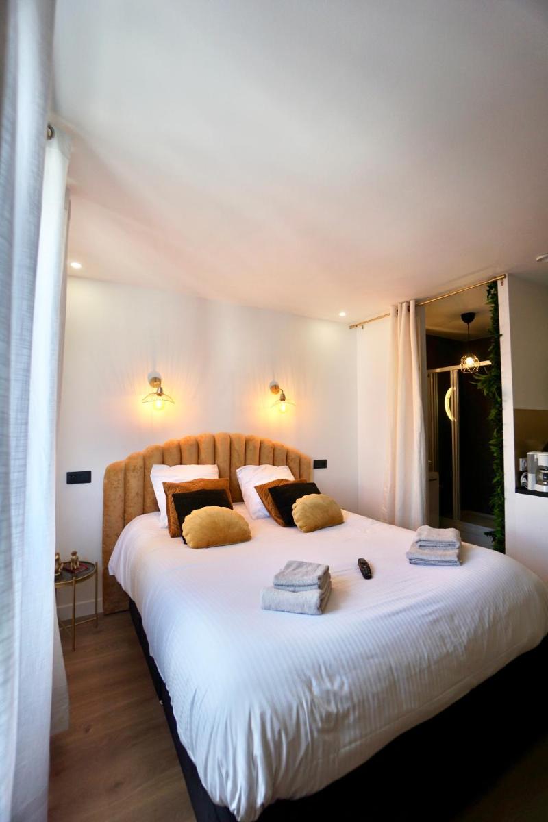 Modern stud’ *hyper centre* 50m de la mer* - Housity