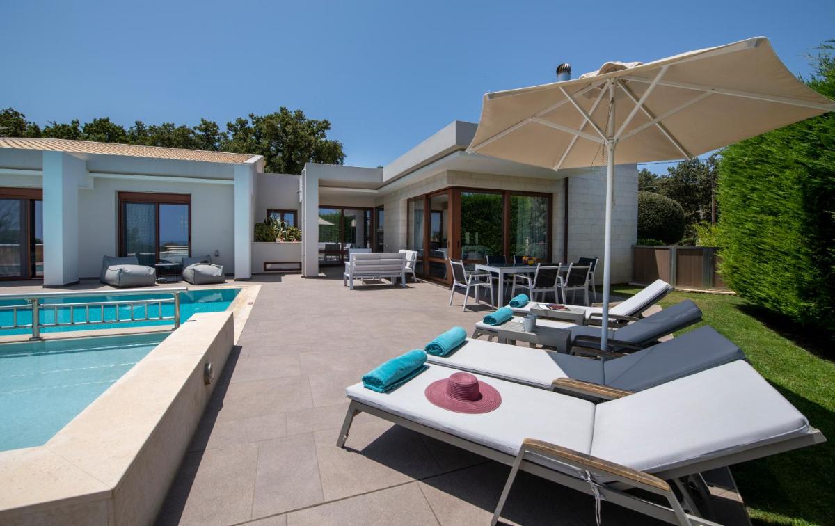Oak Tree Villas - Housity