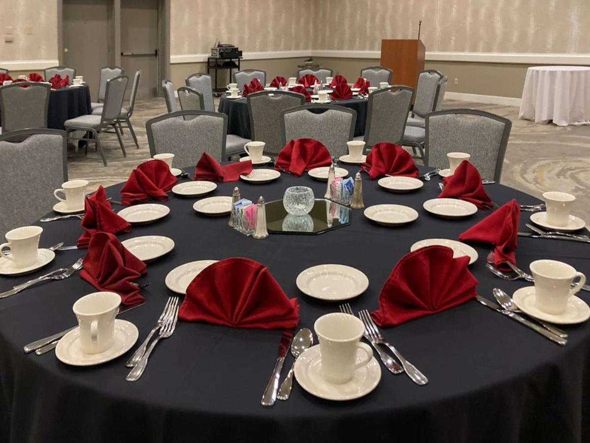 DoubleTree by Hilton Tucson-Reid Park - Housity
