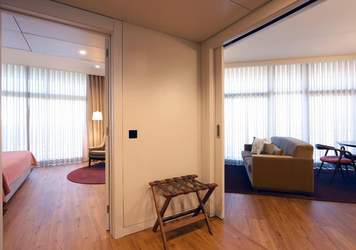 Uma área de estar em Montebelo Viseu Congress Hotel & Spa