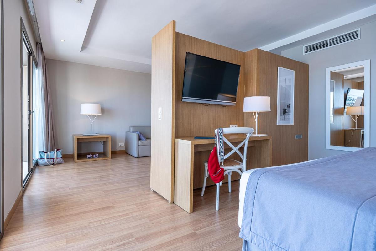 Cama o camas de una habitación en Estival Torrequebrada