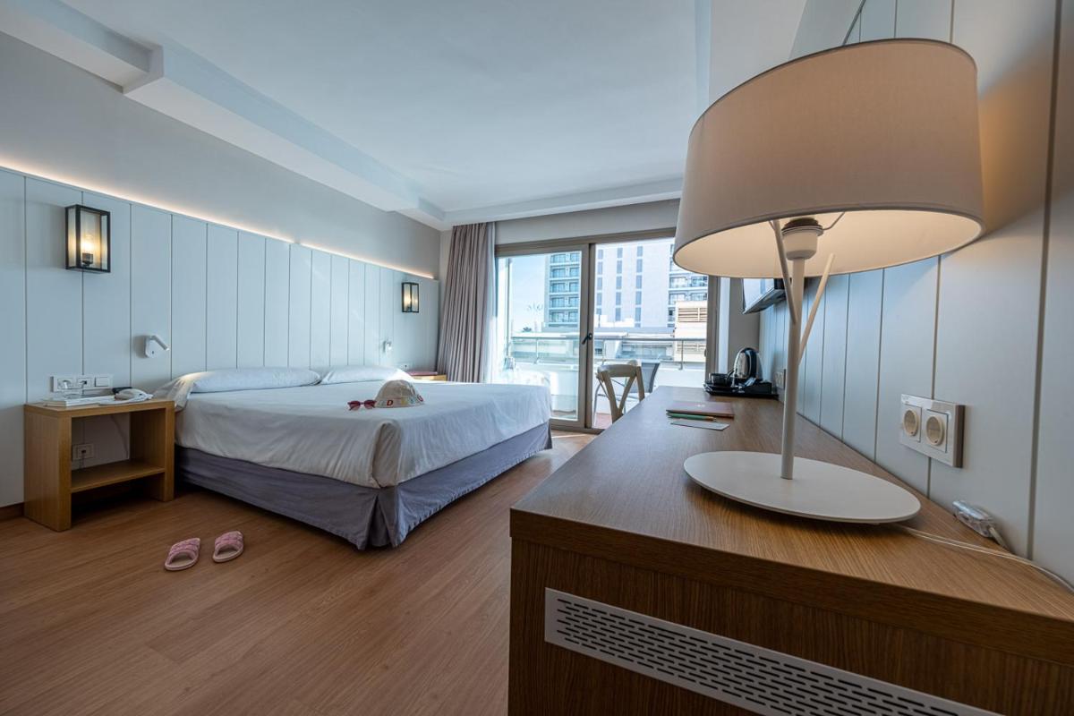 Cama o camas de una habitación en Estival Torrequebrada