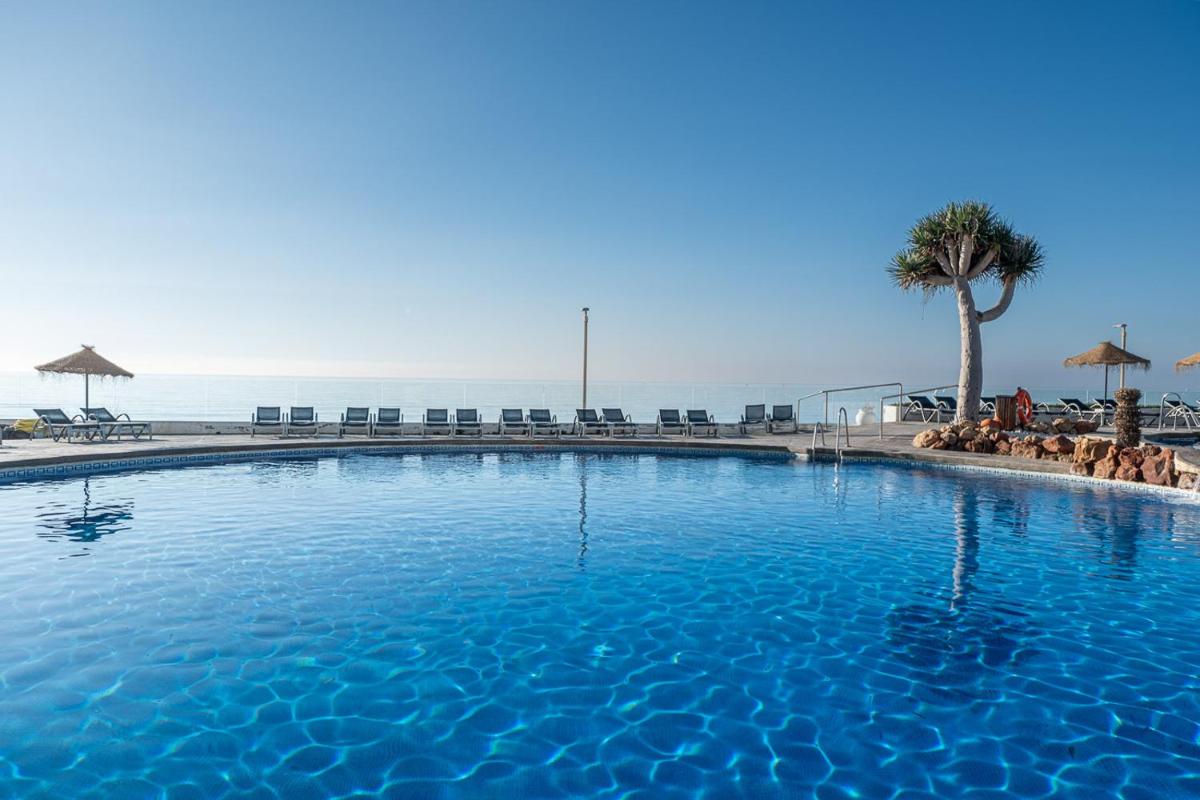Piscina en o cerca de Estival Torrequebrada