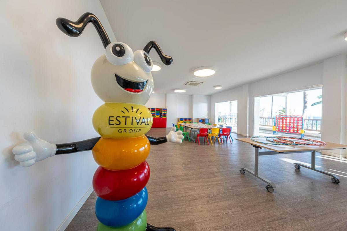 Club infantil en Estival Torrequebrada