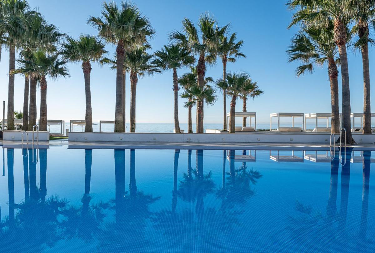 Piscina en o cerca de Estival Torrequebrada