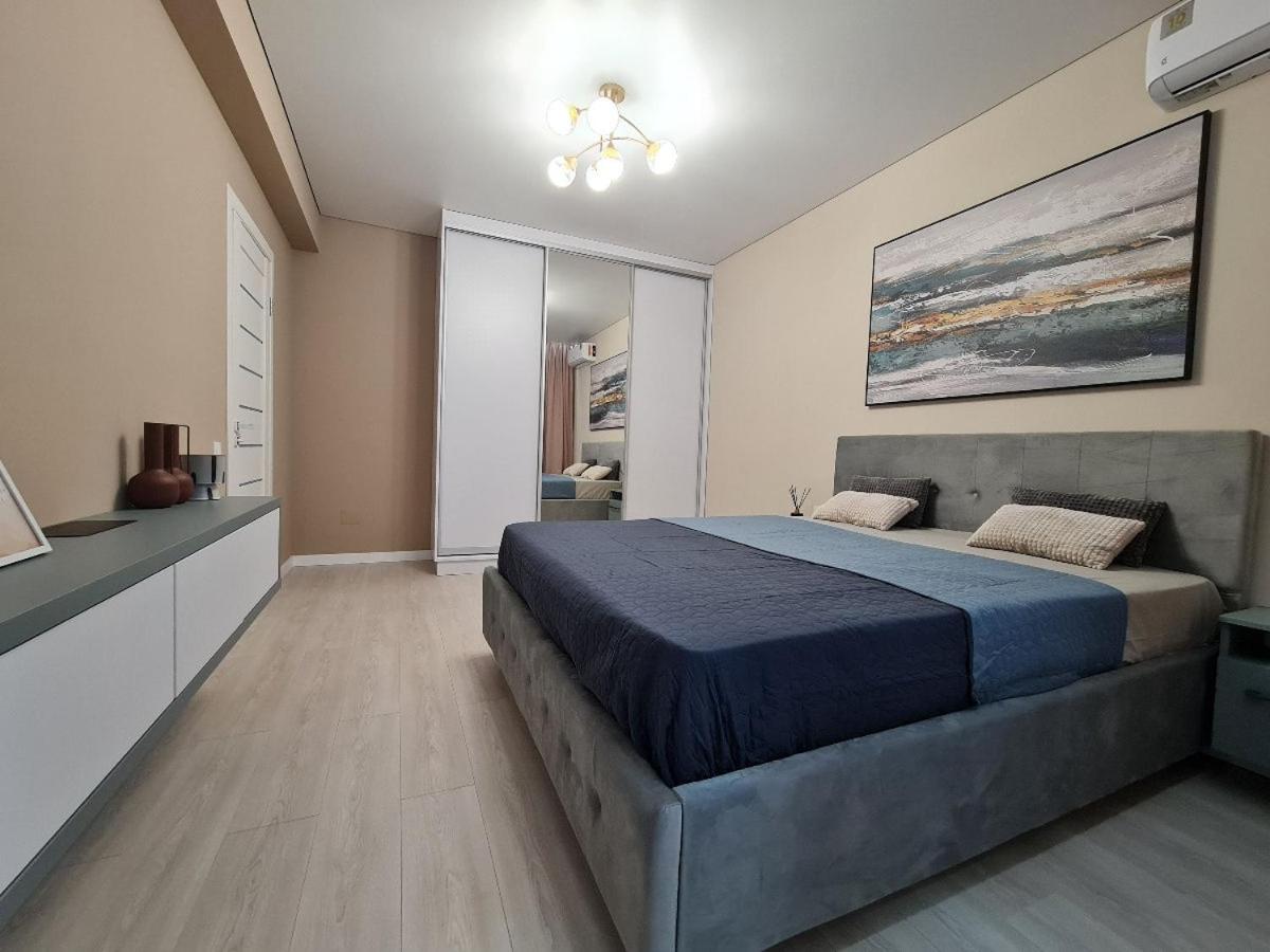Holly Apartment - Housity