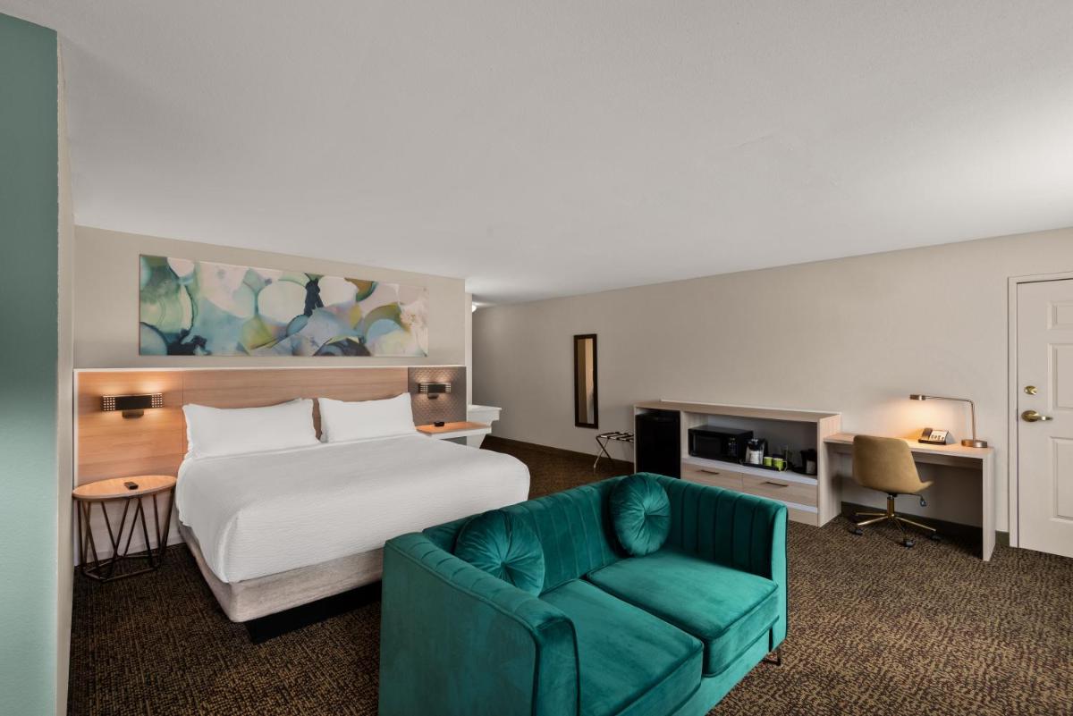 Wyndham Garden Galena Hotel & Day Spa - Housity