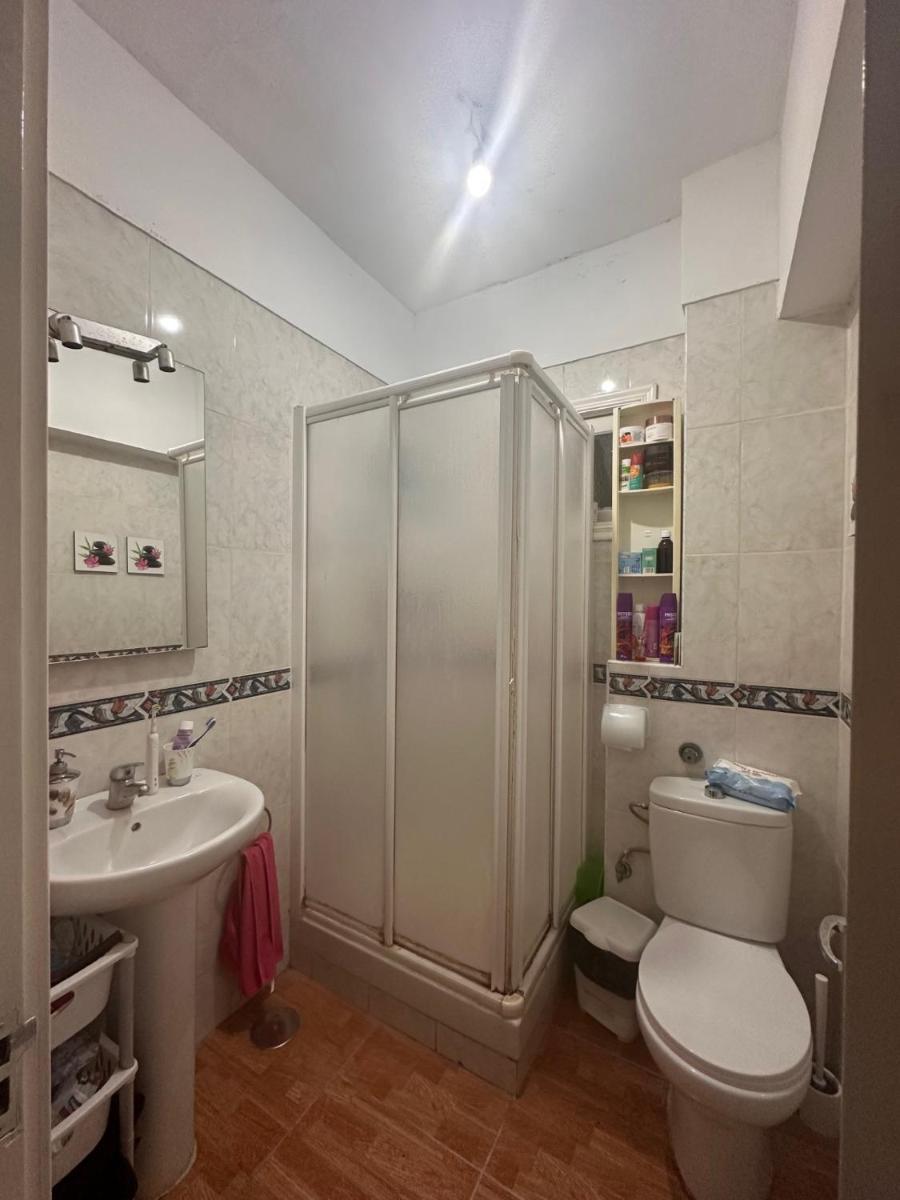 Apartamento casa babi, habitacion matrimonial en casa compartida - Housity