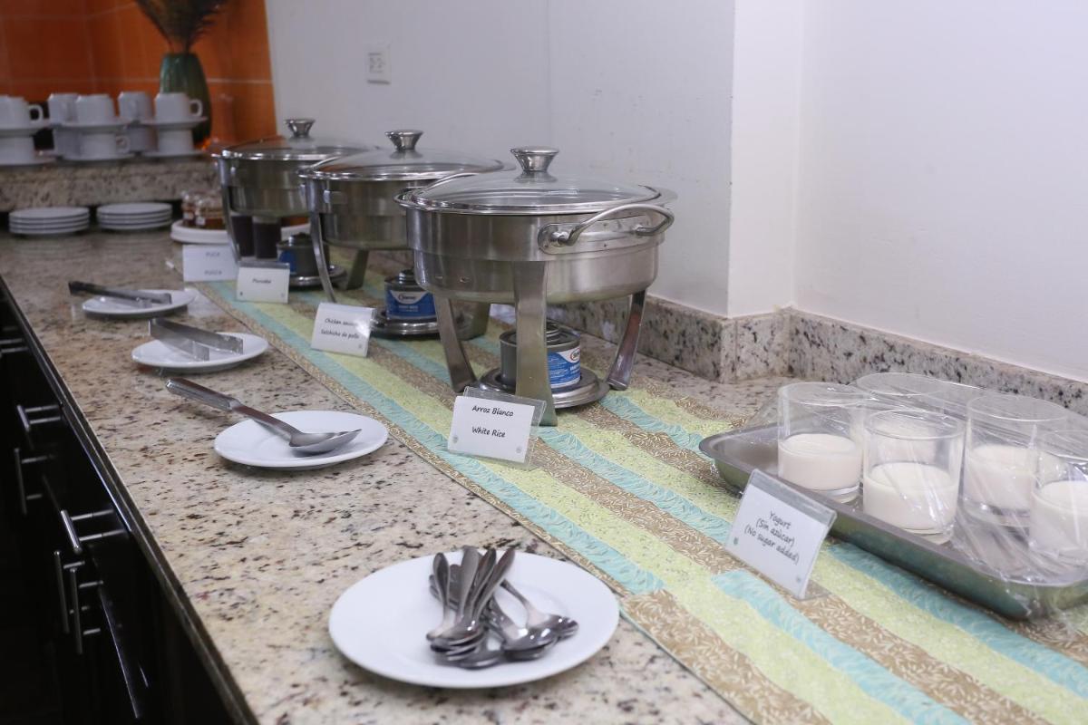 Metro Hotel Panama - Housity