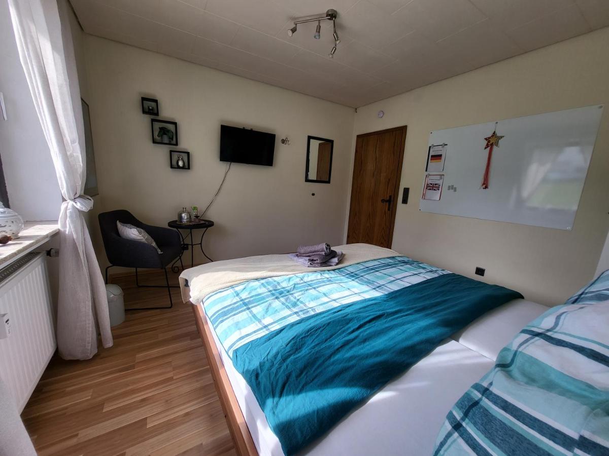 Cozy Charming Theresa - Housity