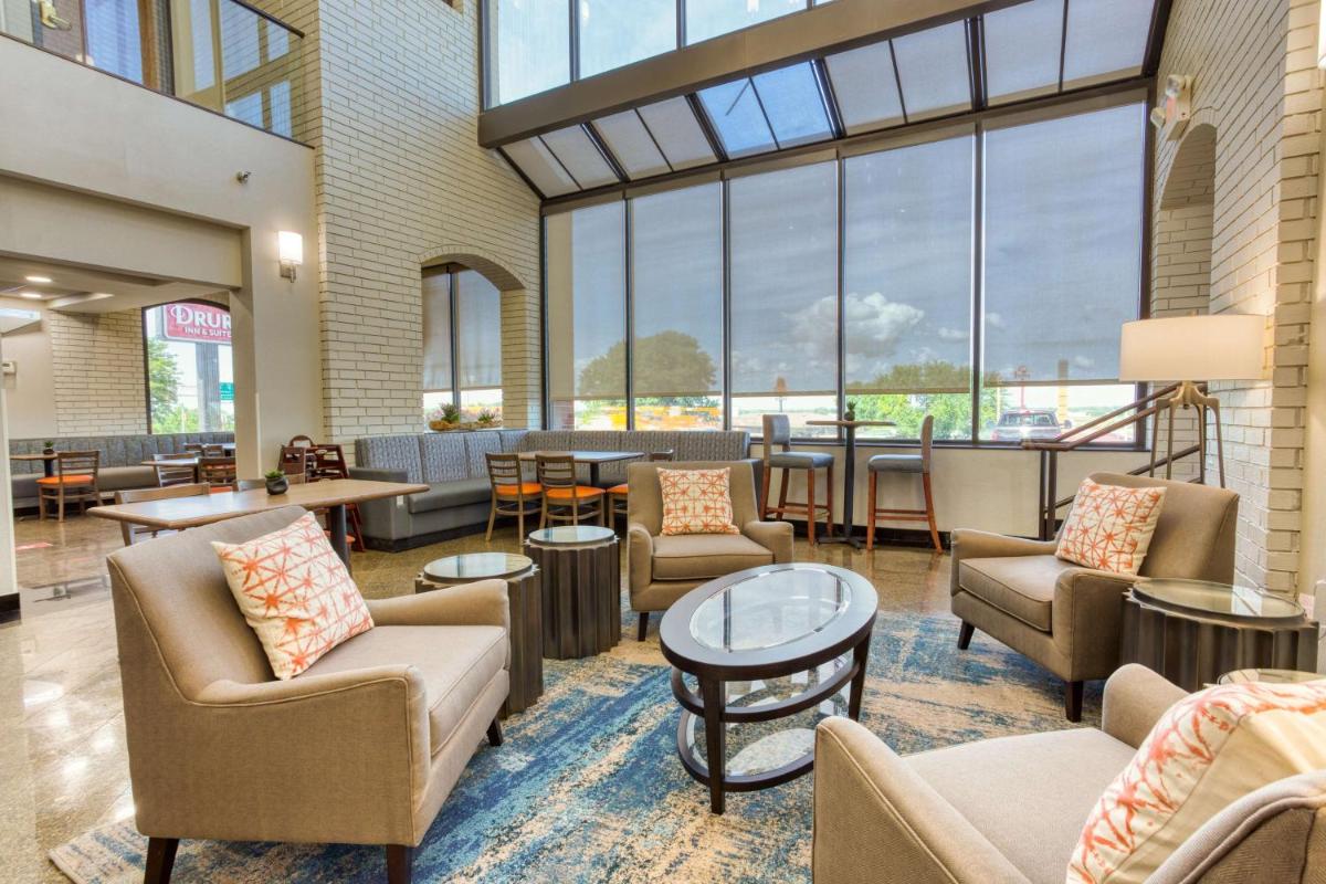 Drury Inn and Suites St Louis Collinsville - Housity