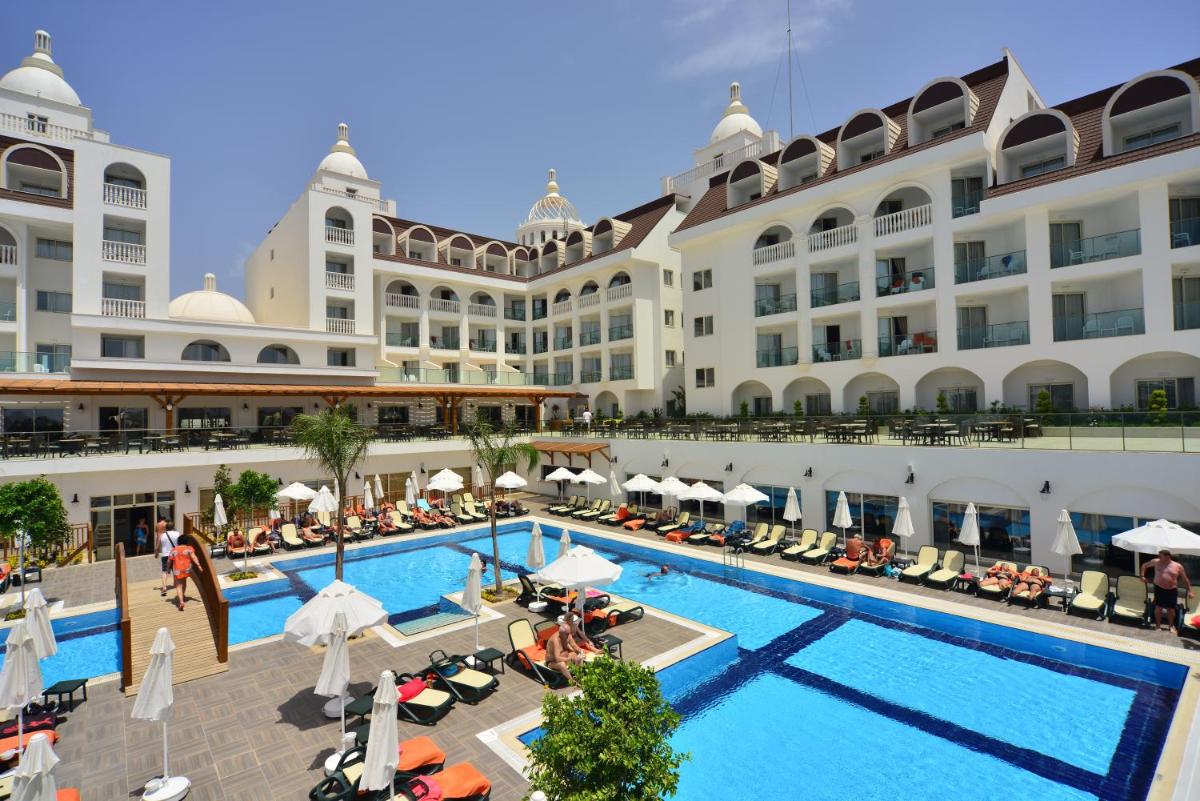 Side Crown Serenity All Inclusive - Housity