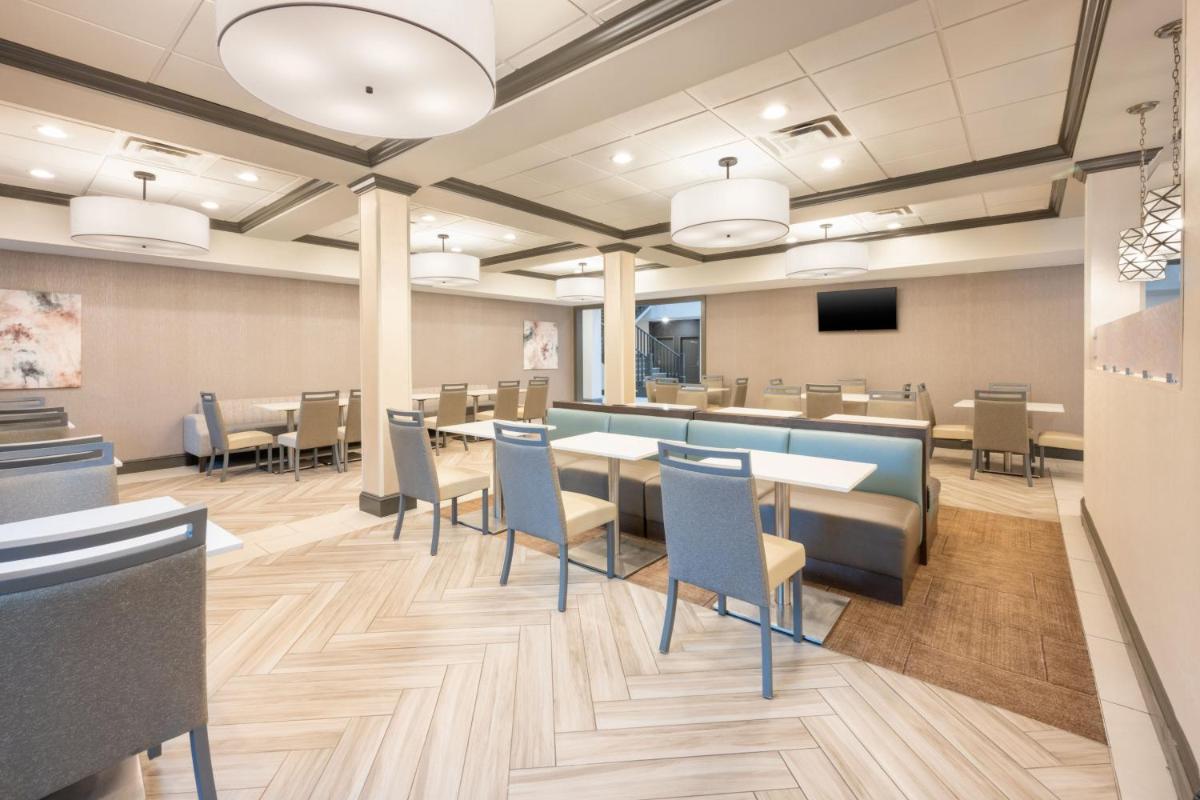 Springhill Suites by Marriott Conyers - Housity