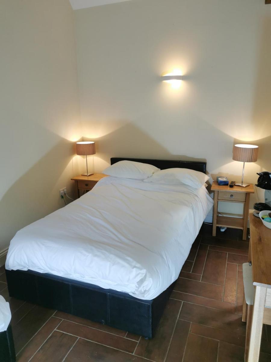The Brownlow Stables - Housity