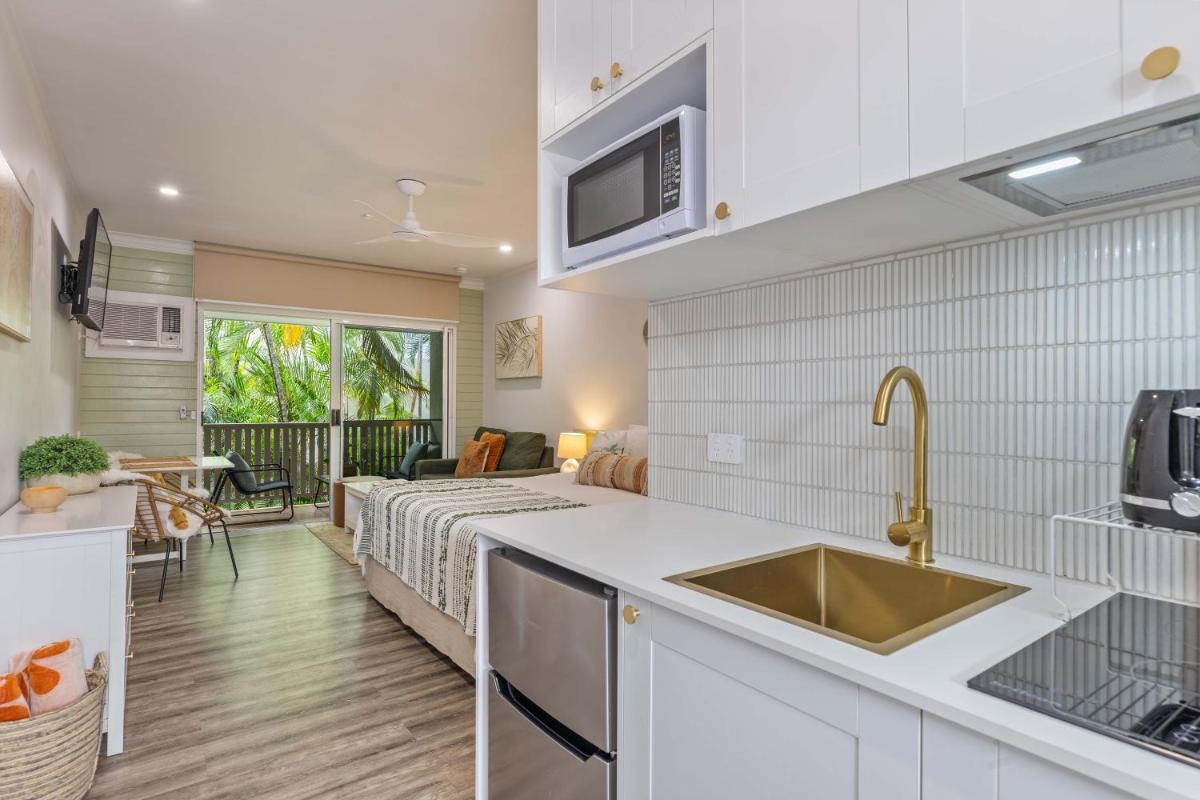 Tropic Retreat - Housity