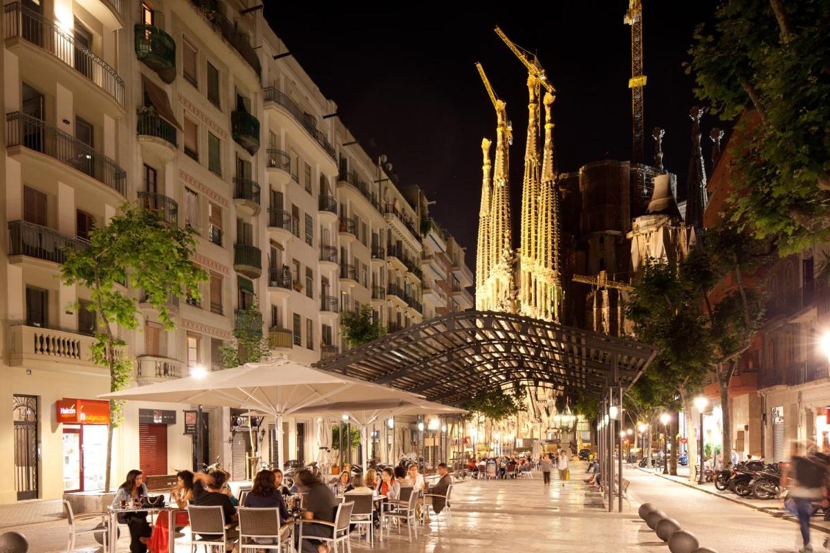 Enjoybcn Gaudi Apartments - Housity