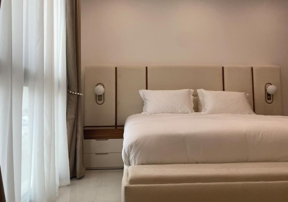 Beachfront 2BHK apartment at Al Mouj - Housity
