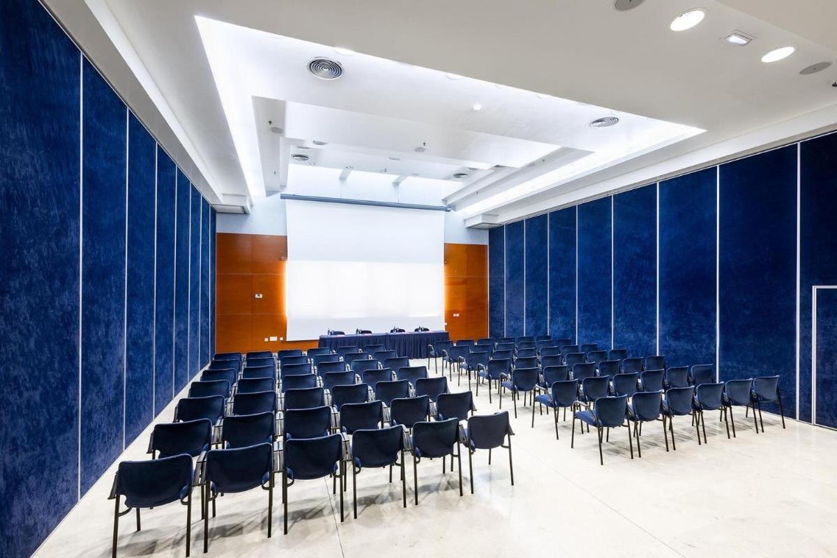 Zona business o sala de conferencias en Alexandre Gala