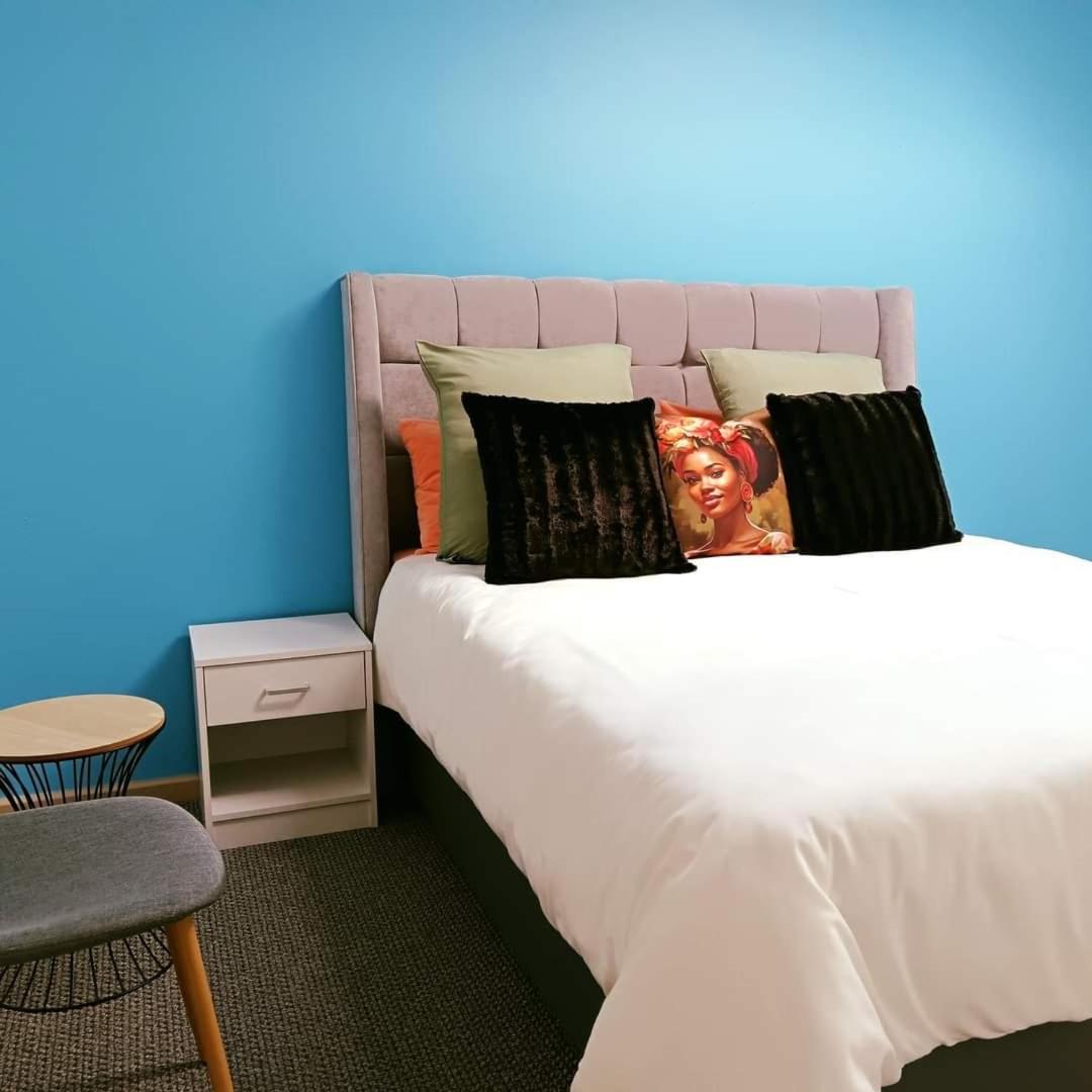 HARESCA LUXURY Accommodation Parow - Housity