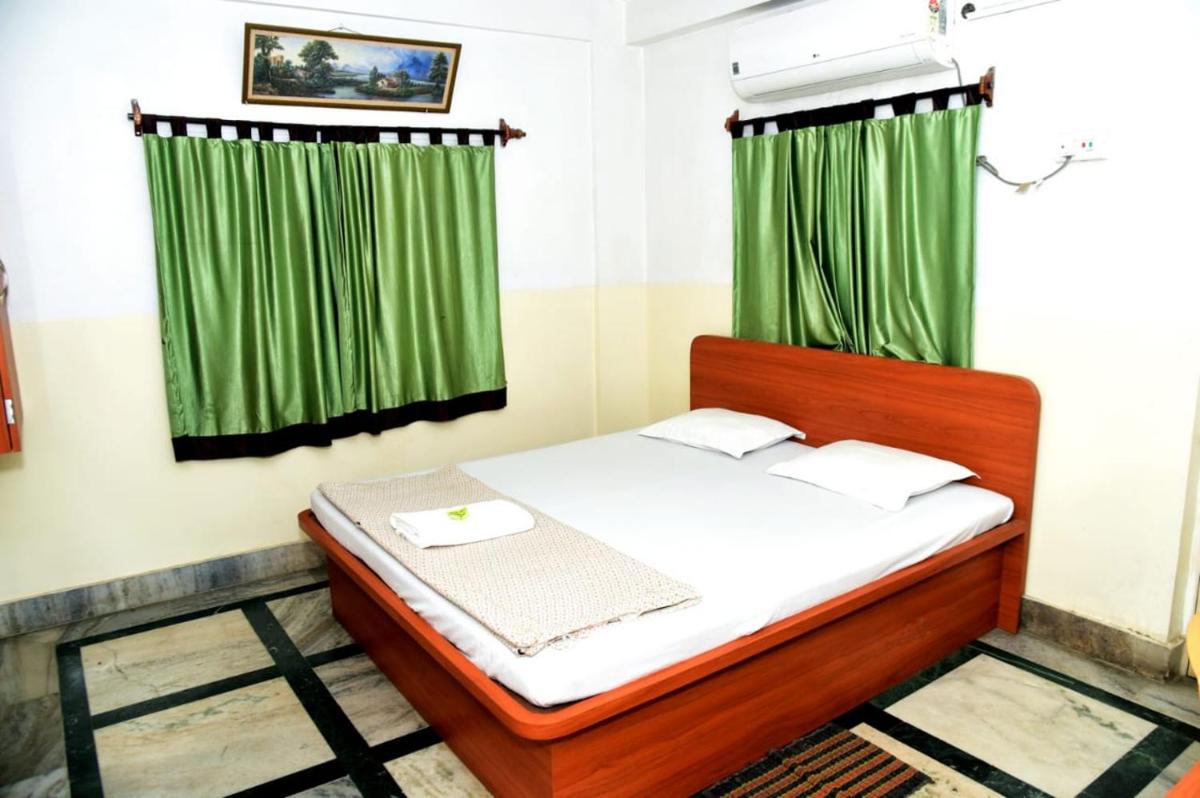 Janata Hotel - Housity