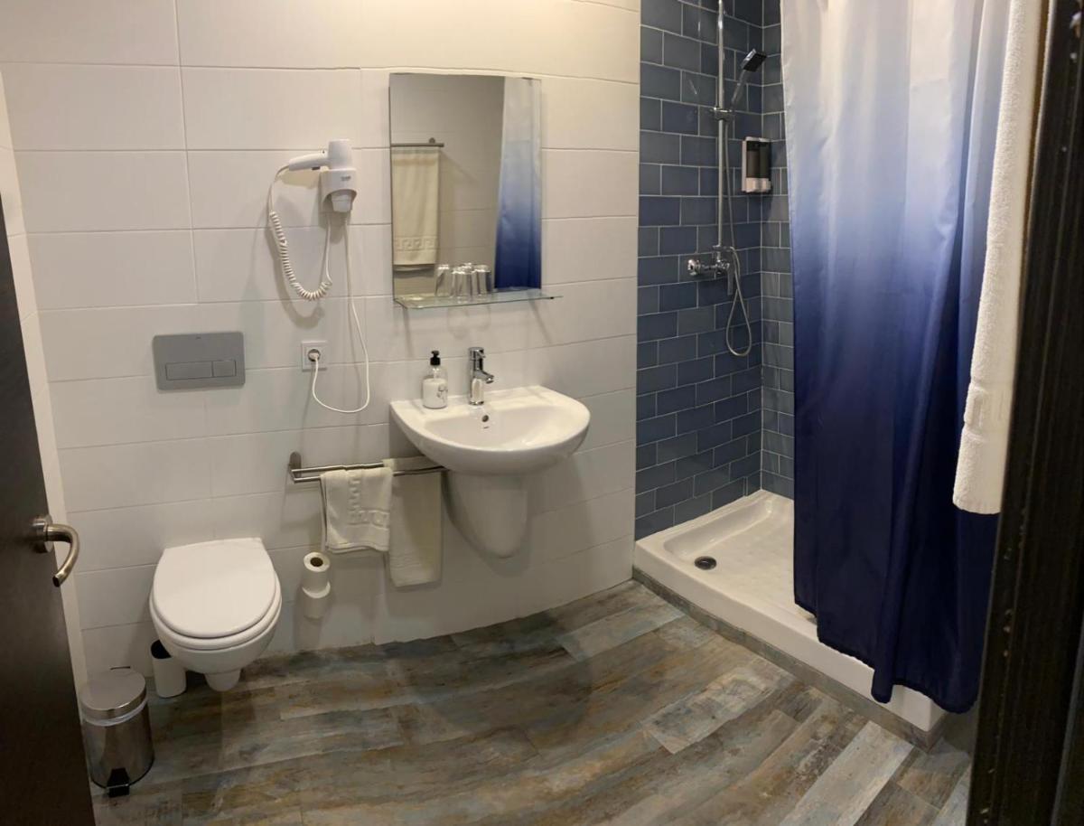 Nanit Valencia Hostel - Housity