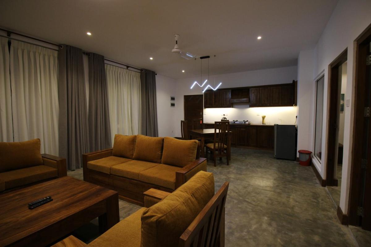 Hotel Refresh Blue - Housity