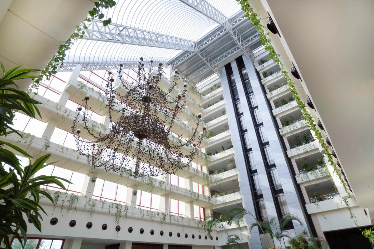 Imagen de la galería de Ibersol Almuñecar Beach & Spa Hotel, en Almuñécar