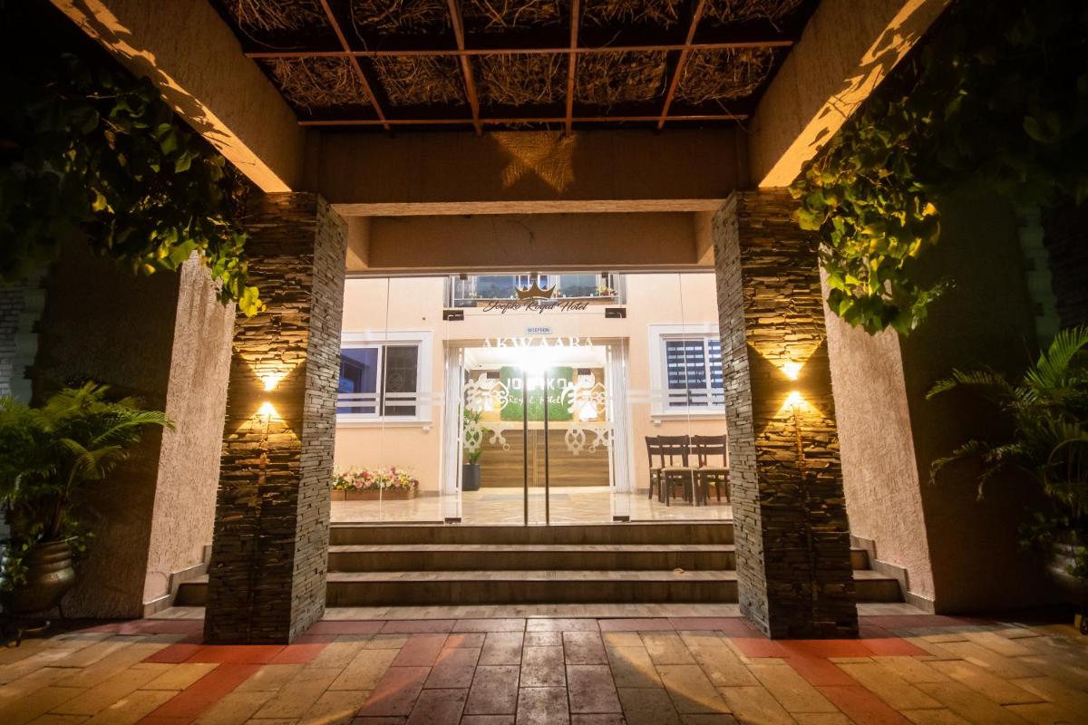 JOEFIKO ROYAL HOTEL - Housity