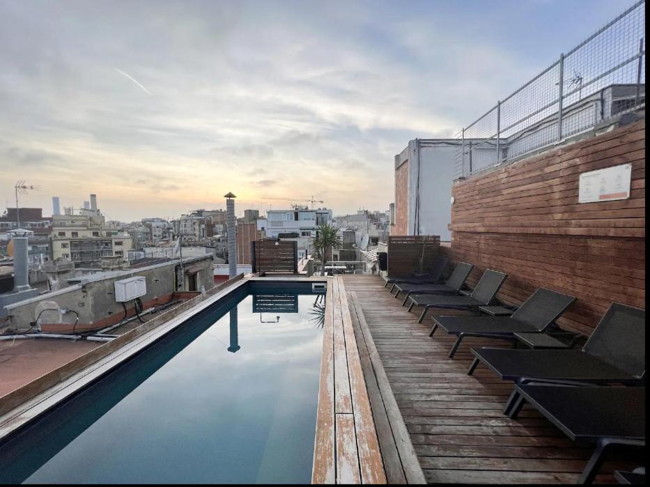 Enjoybcn Gaudi Apartments - Housity