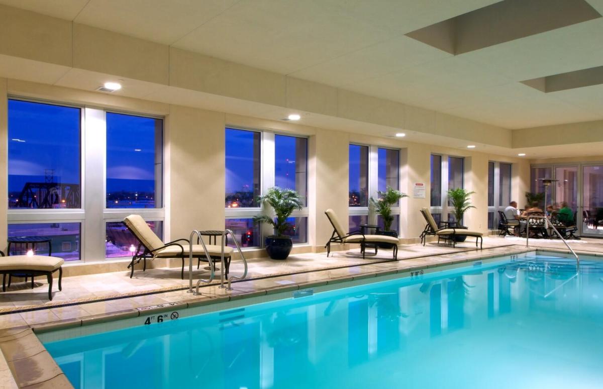 Hotel Blackhawk, Autograph Collection - Housity
