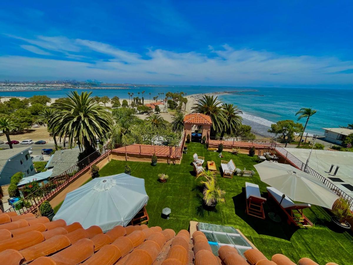 The Riviera - Housity