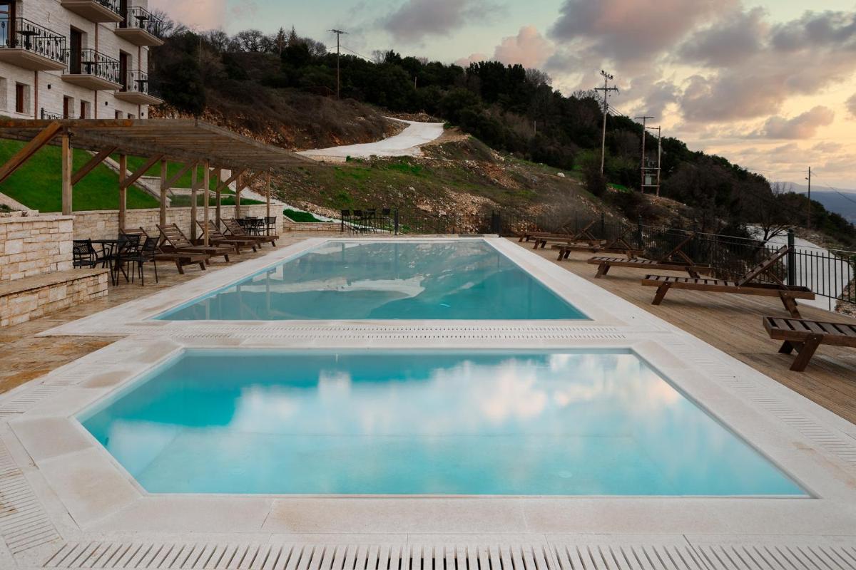 The View Hotel - Housity